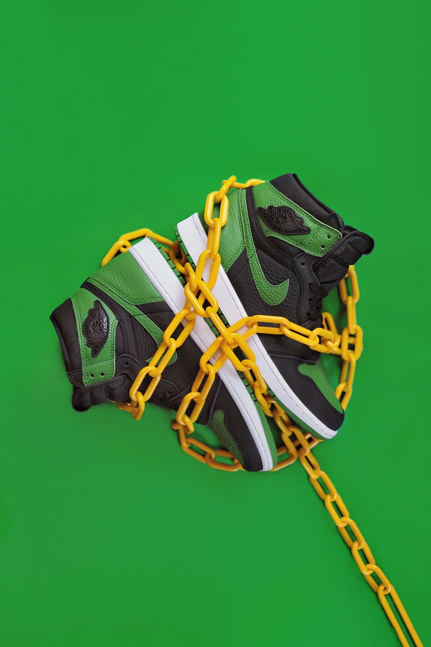 shoes, nike, chains, dunk, nike dunk, footwear, style, fashion, nike, nike, nike, nike, nike, nike dunk